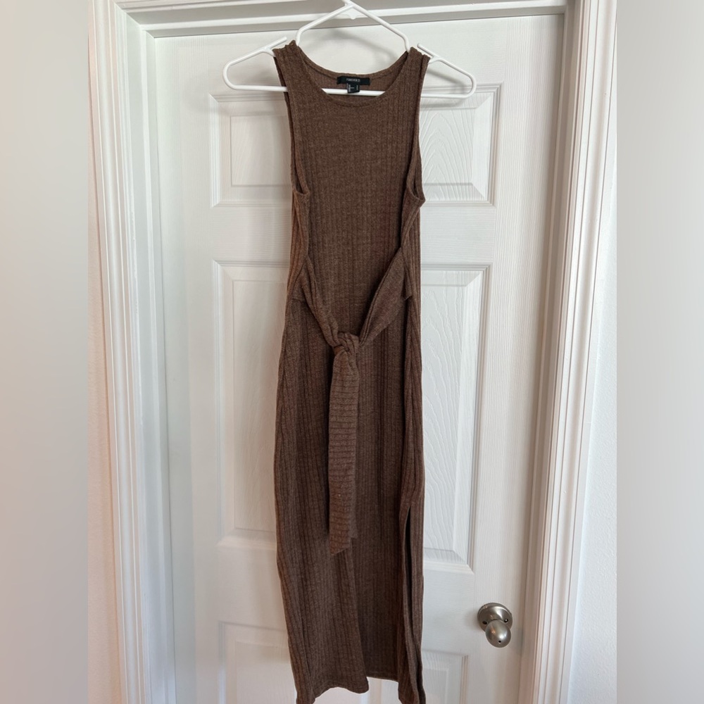 Bump friendly midi dress